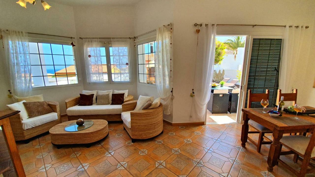 Ferienhaus Casa Blanca - Tarajalejo - Glasfaserinternet - Meerblick Extérieur photo